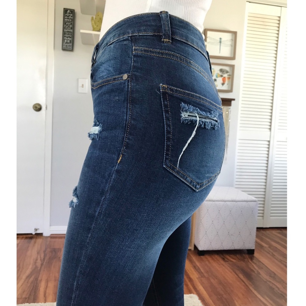 Last 1 | London Distressed Soft Ankle Skinny - Picture 5 of 8